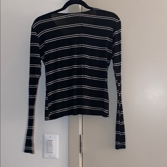Used Brandy Melville thin long sleeve - Picture 3 of 5